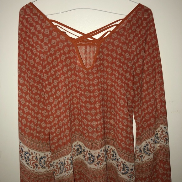 Top - Picture 2 of 2